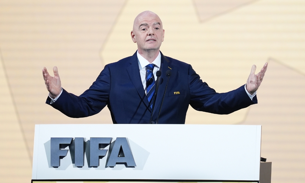 作为本次赛, 足球赛事保, 交流竞技的