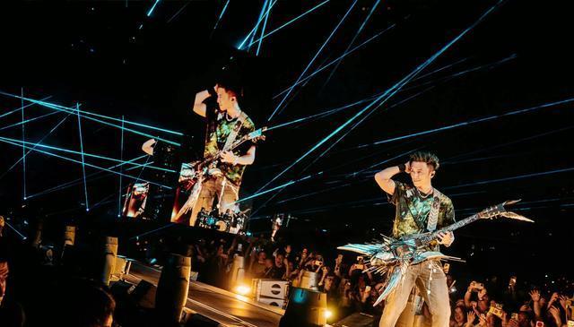 yid, 福了, 谢霆锋又幸