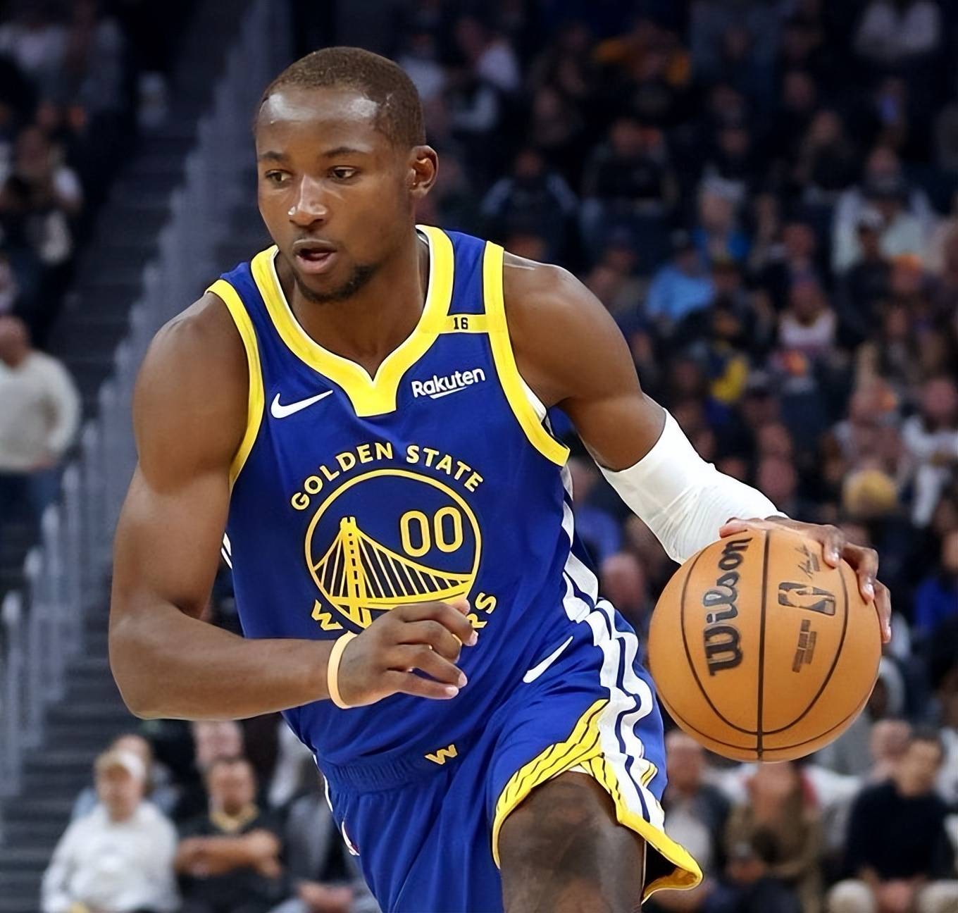 完全取决于, 名球员, 的策略