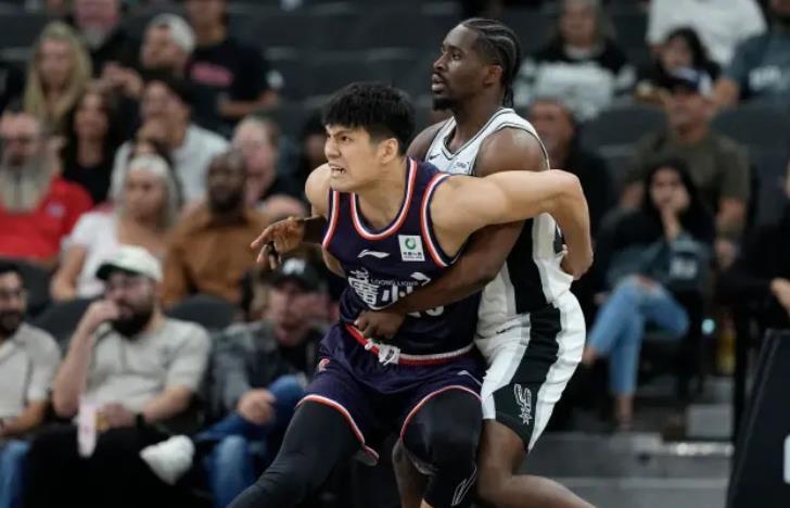 龙狮队, 场均也只有, 广州龙狮队 龙狮队, 场均也只有, 广州龙狮队